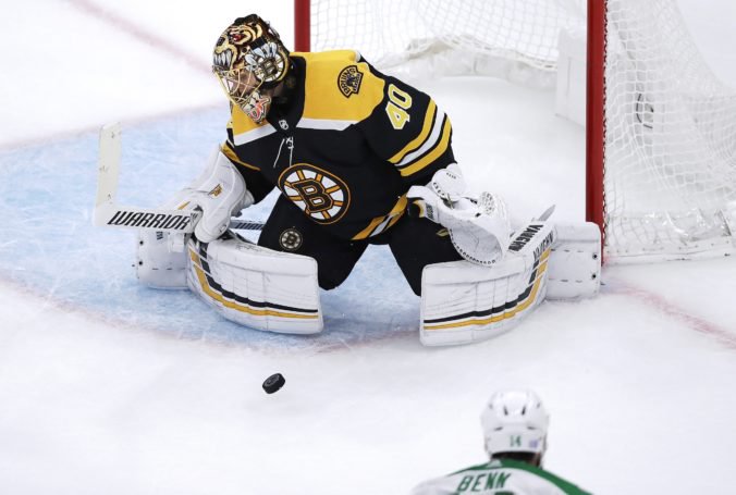Brankár Tuukka Rask dočasne opustil Boston Bruins, duely odchytá slovenský gólman