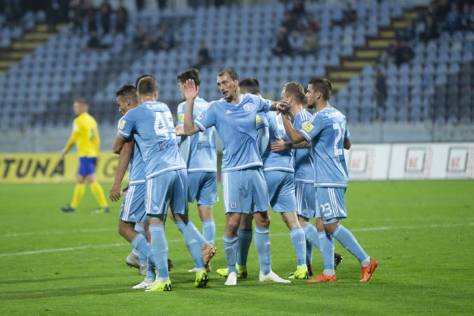 Slovan je vo Fortuna lige stále bez prehry, Sereď má prvý triumf z pôdy súpera
