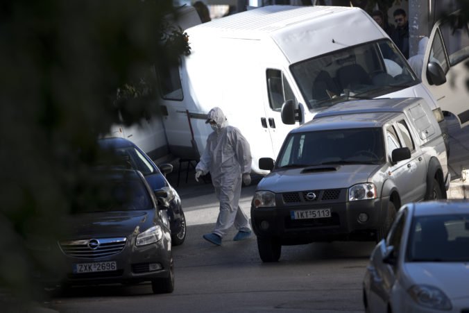 Anonym nahlásil bombu pred domom gréckeho prokurátora, na mieste našli podozrivý balík