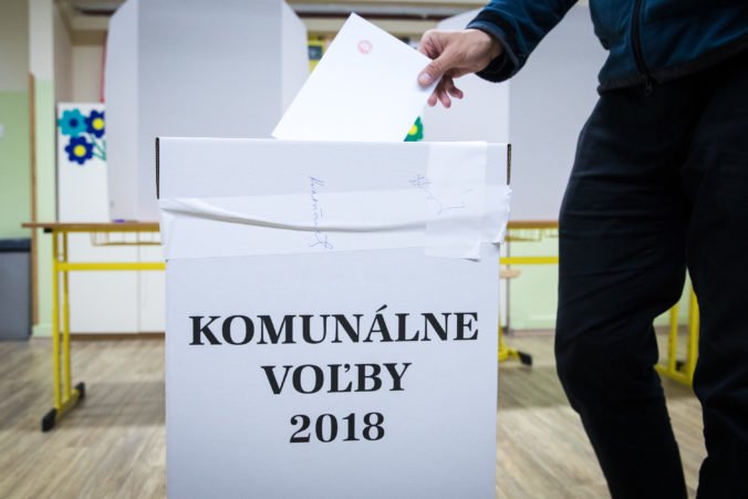 Ústavný súd dostal sťažnosti zo Sliepkoviec a Hrnčiarskych Zalužan k výsledku komunálnych volieb