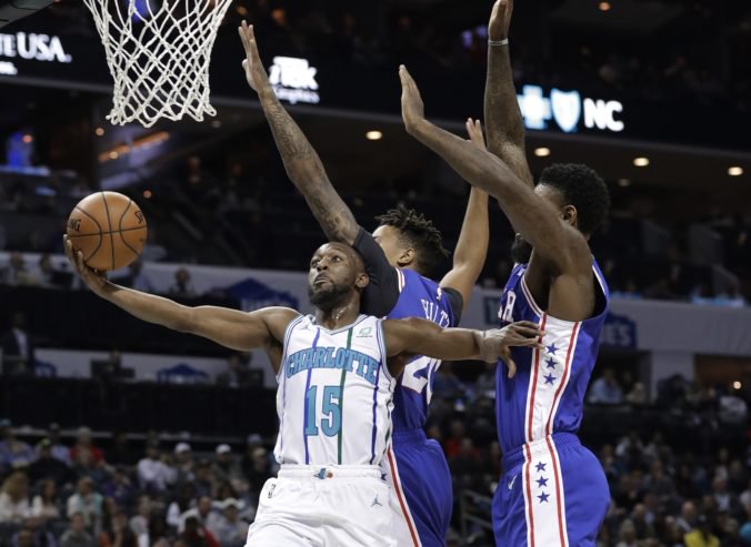 Video: Walker s excelentným bodovým maximom, Hornets však v NBA nestačili na 76ers (aktualizované)