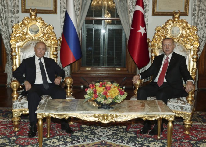 Putin a Erdogan oslavovali, kľúčová fáza plynovodu TurkStream je dokončená