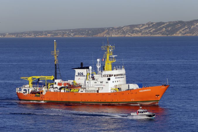 Talianski prokurátori nariadili zhabanie lode Aquarius pre údajnú nelegálnu likvidáciu odpadu