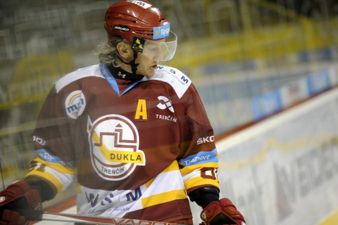 Marcel Hossa vyskúša slovenskú florbalovú extraligu, predstaví sa v drese AS Trenčín