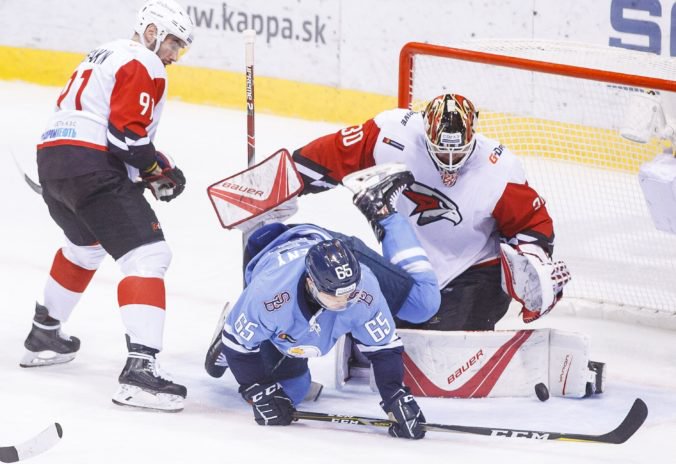 HC Slovan Bratislava prehral s favorizovaným Avangardom, zlomový bol podľa Országha druhý gól