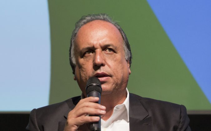 Guvernéra Ria de Janeiro zadržali pre údajné úplatky, mesačne vraj dostával tisíce dolárov