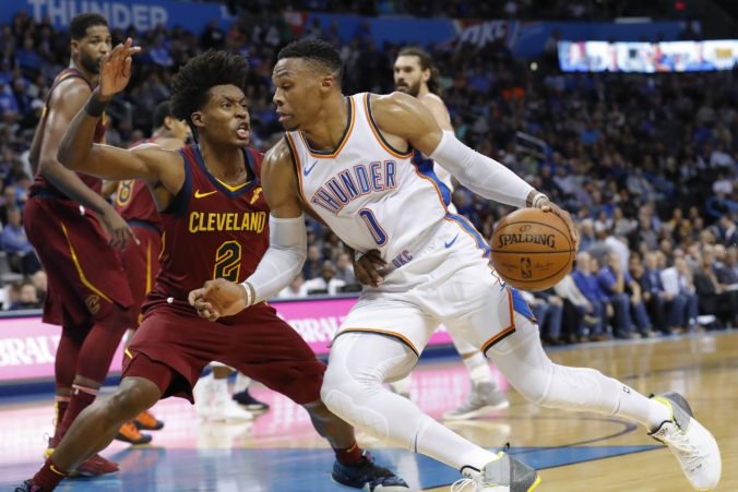 Video: V NBA bola na programe bohatá porcia zápasov, Westbrook sa 107. triple-double vyrovnal Kiddovi