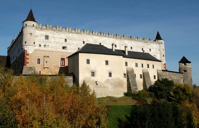 Besedy na Zvolenskom zámku priblížia život panovníka Karola Veľkého aj dnešného mnícha