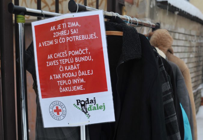 Ľuďom bez domova pomôže v boji s chladom Vešiak pomoci, v Prešove ho nájdu na novom mieste