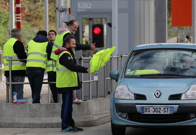 Múzeá v Paríži budú zavreté, môžu za to plánované protesty „žltých viest“