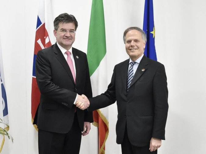 Slovensko symbolicky preberá predsedníctvo Organizácie pre bezpečnosť a spoluprácu v Európe