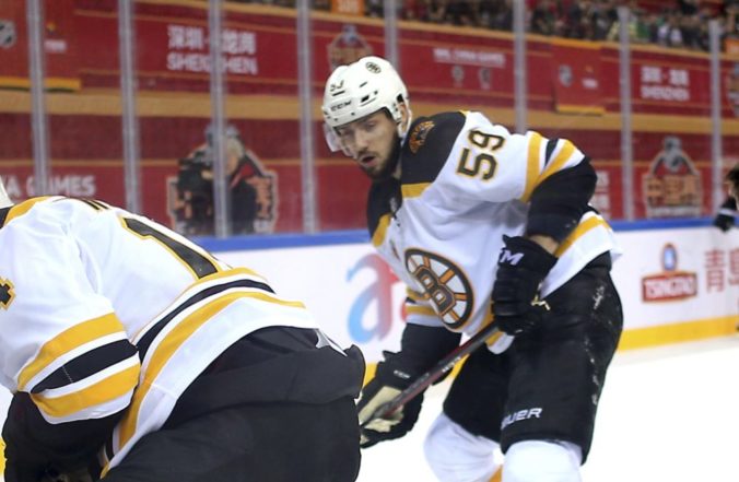 Boston Bruins už neráta s Martinom Bakošom, príležitosť v NHL nedostal