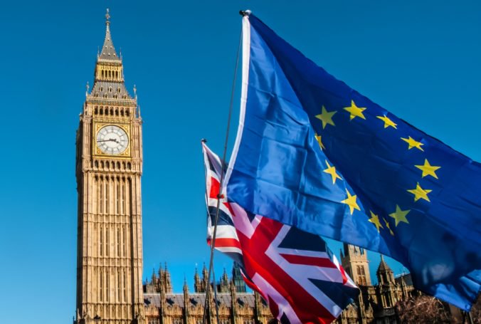 Veľká Británia môže jednostranne odvolať brexit, rozhodol Súdny dvor Európskej únie