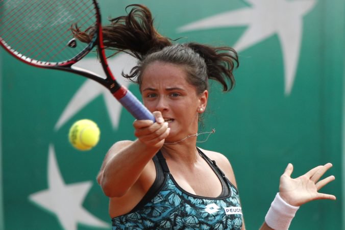 Viktória Kužmová si zahrá semifinále v Dubaji, vyradila Nemku Barthelovú