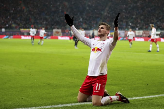 Video: Lipsko deklasovalo Mainz, v I. bundeslige aj triumf Eintrachtu nad „farmaceutmi“