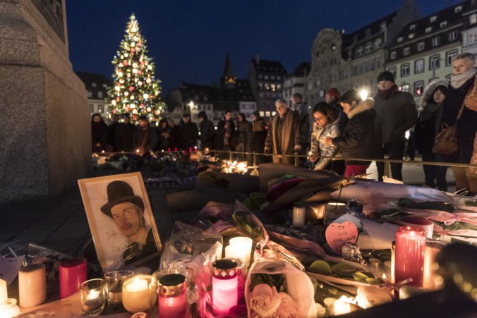 Muž podozrivý z dodania zbrane strelcovi zo Štrasburgu čelí obvineniam z terorizmu