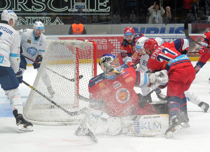 Nitra strelila Zvolenu v šlágri Tipsport ligy päť gólov, Košice si udržali vedúcu pozíciu