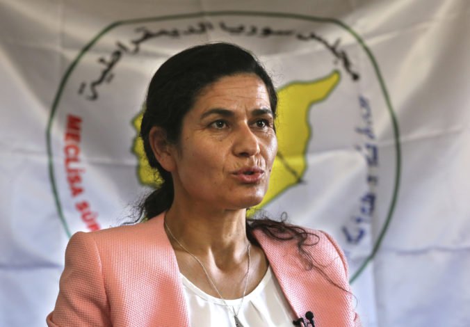 Kurdi žiadajú Francúzsko, aby zohralo väčšiu úlohu v Sýrii po stiahnutí amerických vojakov