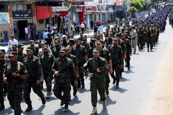 Militanti z Hamas zatkli stovky stúpencov Fatahu, chceli im zabrániť v oslavách založenia hnutia