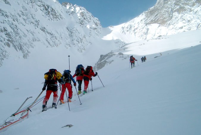 V Tatrách platí mierne lavínové nebezpečenstvo, horskí záchranári očakávajú ďalšie sneženie