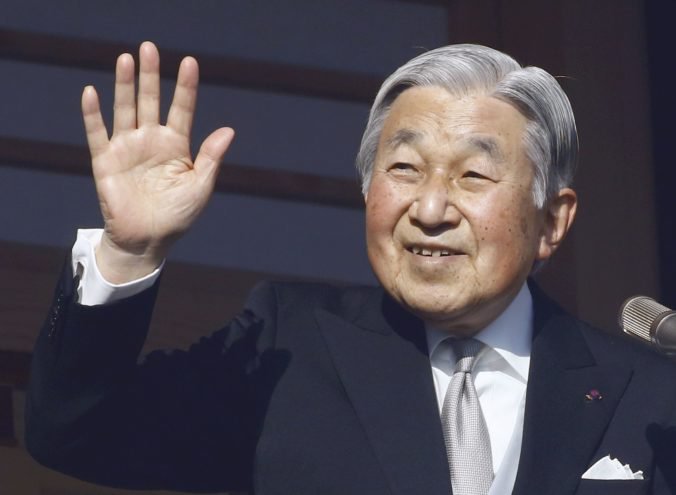 Japonský cisár Akihito predniesol svoj posledný novoročný prejav, v apríli abdikuje