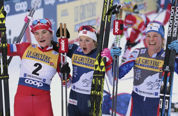 Bežkyňa na lyžiach Östbergová ovládla piatu etapu Tour de Ski, poistila si líderskú pozíciu