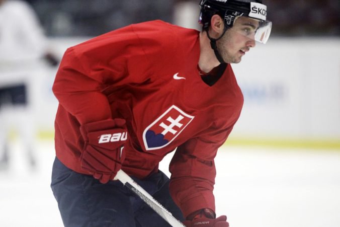 Tomáš Jurčo po operácii začne sezónu v AHL, nie je pripravený ísť do Ruska