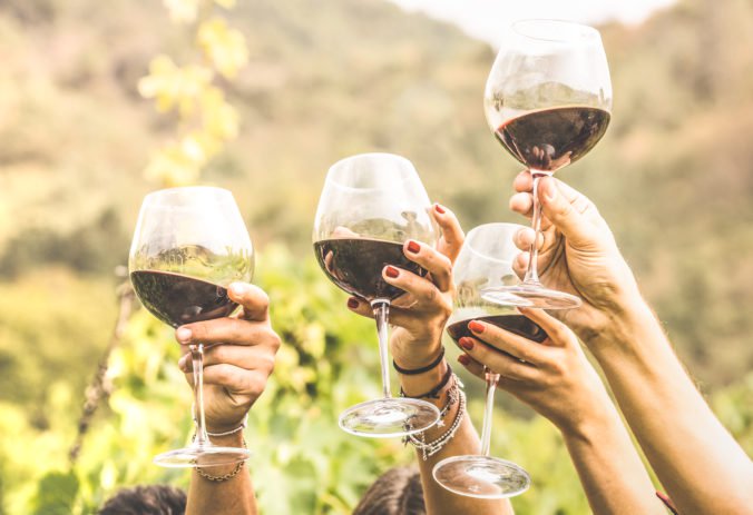 Produkcia vína v EÚ by sa mal do roku 2030 stabilizovať, kým vývoz šumivých vín bude rásť