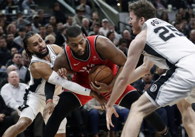 Video: Harden v poslednej sekunde zostrelil Warriors, v dlhoočakávanom zápase vysoká výhra Spurs