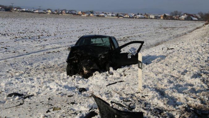 Foto: Na východe Slovenska sa zrazili tri autá, polícia opäť adresovala vodičom výzvu