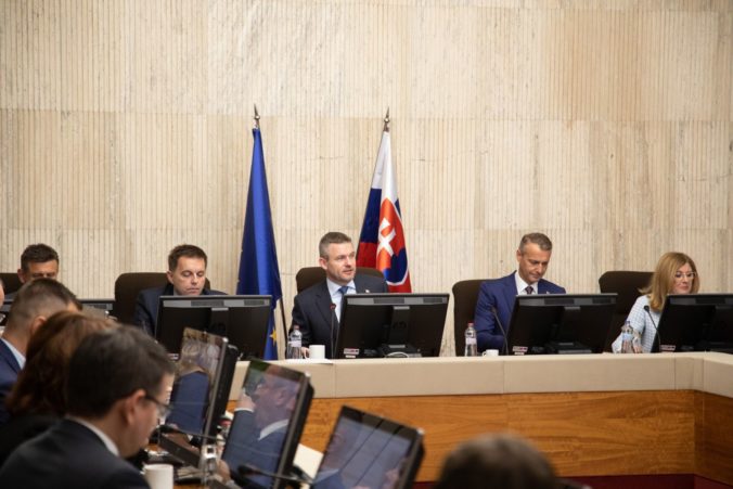 Slovensko má problém v dodržiavaní kvality ovzdušia, Pellegriniho vláda schválila akčný plán