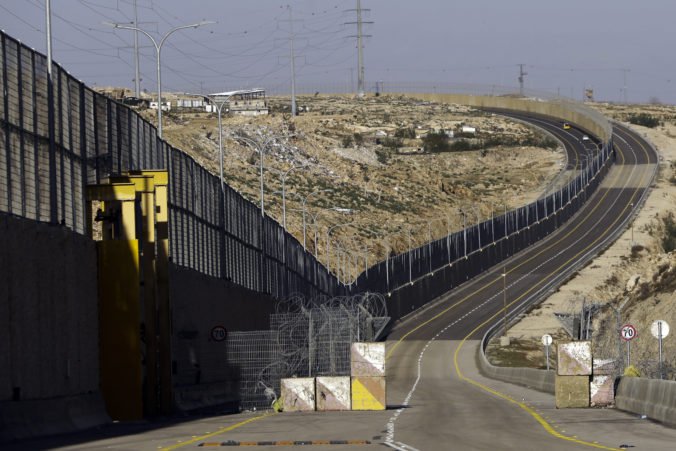 Pri Jeruzaleme otvorili „diaľnicu apartheidu“, oddeľuje izraelskú dopravu od palestínskej