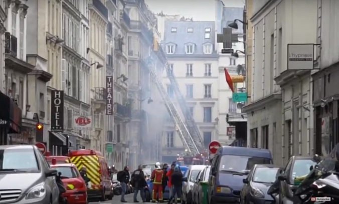 Video: Explózia v parížskej pekárni si vyžiadala niekoľko zranených, zrejme ju spôsobil únik plynu