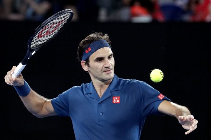 Video: Obhajca titulu Federer na Australian Open zvládol úvodnú uzbeckú prekážku