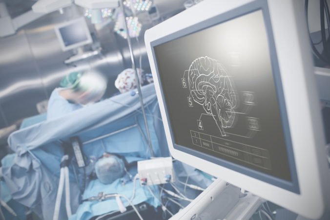 Zdravotná starostlivosť na klinike neurochirurgie je zabezpečená, tvrdí vedenie UNB