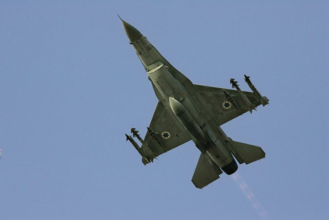 Bulharský parlament schválil nákup stíhačiek z USA, letectvo zosúladia so štandardmi NATO