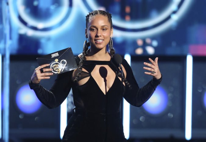 Ceny Grammy budú mať po dvoch rokoch nového moderátora, roly sa ujme speváčka Alicia Keys