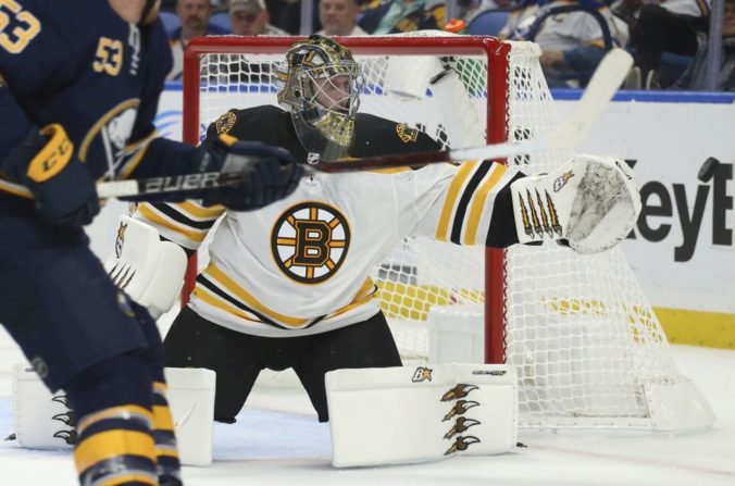 Brankár Jaro Halák si za svoj výkon proti Philadelphii vyslúžil kritiku trénera Bruins