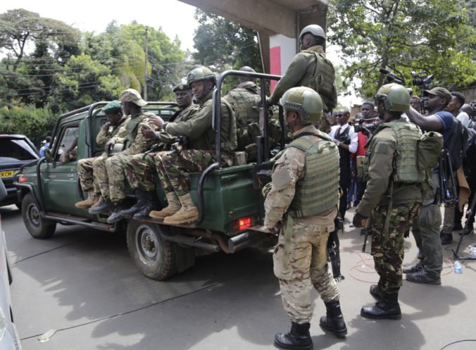 Po útoku na luxusný hotelový komplex v meste Nairobi zatkli niekoľko podozrivých