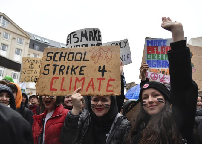 V Bruseli pochodovalo viac ako 10-tisíc študentov, bojujú za lepšiu ochranu svetovej klímy