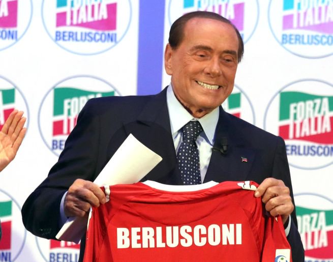 Taliansky expremiér Berlusconi chce kandidovať do Európskeho parlamentu