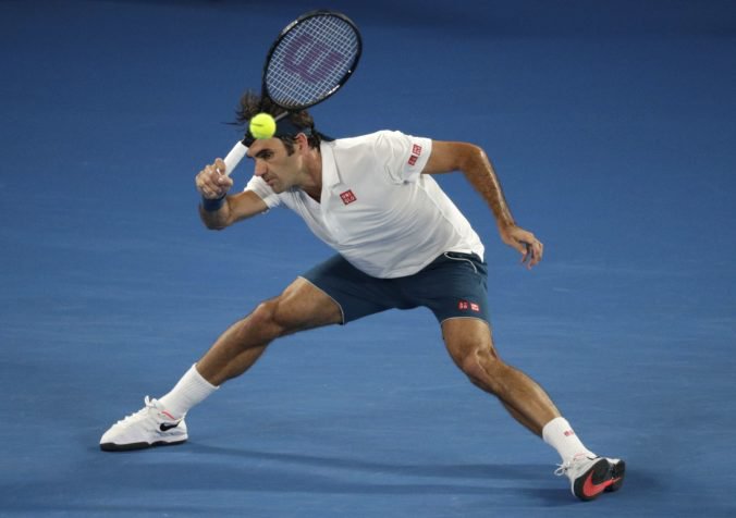 Video: Federer kráča za hetrikom na Australian Open, jeho 100. zápas v Aréne Roda Lavera bol víťazný