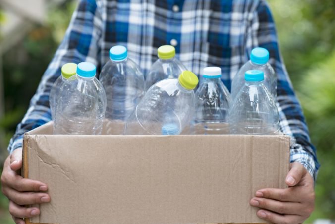 Slovensko inšpirovalo Maltu systémom zálohovania plastových fliaš, zvažujú spoluprácu