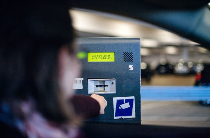 Dohoda medzi Košicami a EEI je možná, spoločnosť je ochotná odpredať parkovacie automaty