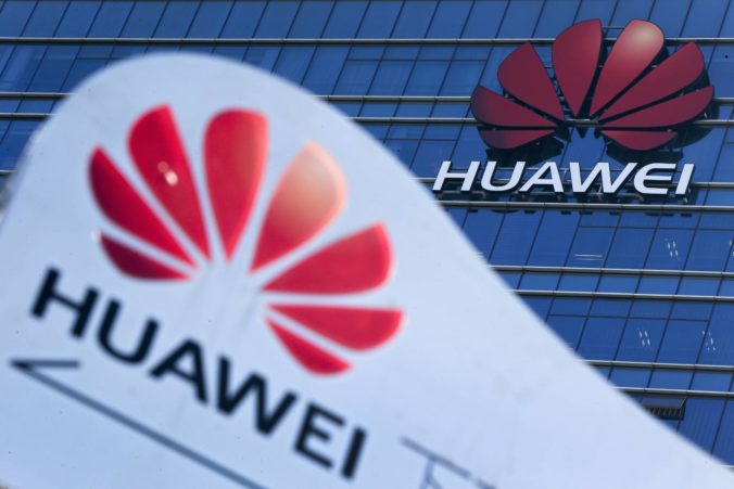USA obvinili Huawei z krádeže obchodných tajomstiev a porušenia sankcií voči Iránu