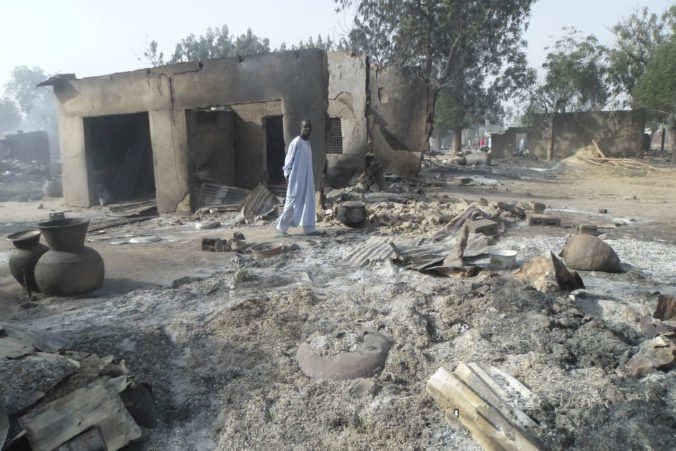 Militanti z Boko Haram zaútočili na mesto Rann, vypálili stovky domov a zabíjali ich obyvateľov
