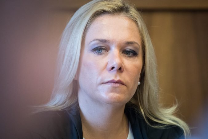 Ministerka Saková nehrozila Gašparovi demisiou, pri vyšetrovaní v kauze Kuciak žiada o trpezlivosť