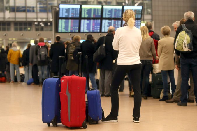 Letisko v Hamburgu zrušilo takmer 60 letov pre štrajk personálu, ktorý žiada vyššie mzdy