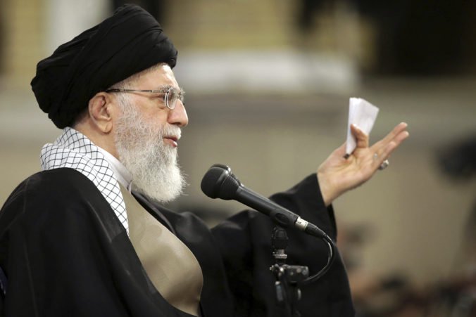 Najvyšší líder Iránu omilostil väzňov pri príležitosti výročia islamskej revolúcie