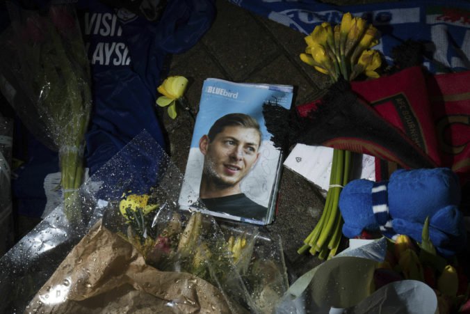 Pitva ukázala príčiny smrti futbalistu Emiliana Salu, ktorý zahynul pri leteckom nešťastí